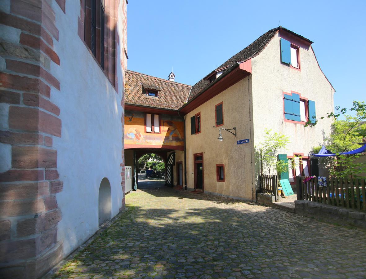 Hotel Brasserie Au Violon Basel Bagian luar foto